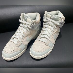 Nike Dunk SE High in Mint Plaid size 7Y